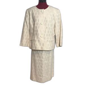 Suit Studio Metallic Cream Skirt Suit Women's Size 16 2-Piece Set Blazer & Skirt